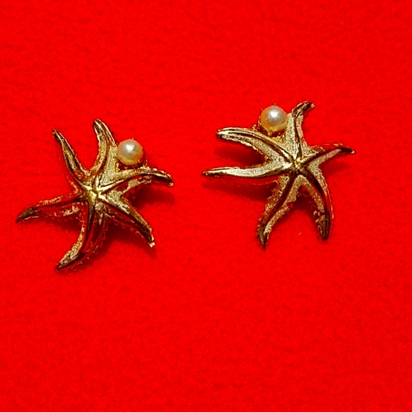 KRAMER Vintage Starfish/Pearl Pin & Earrings - Picture 4 of 4
